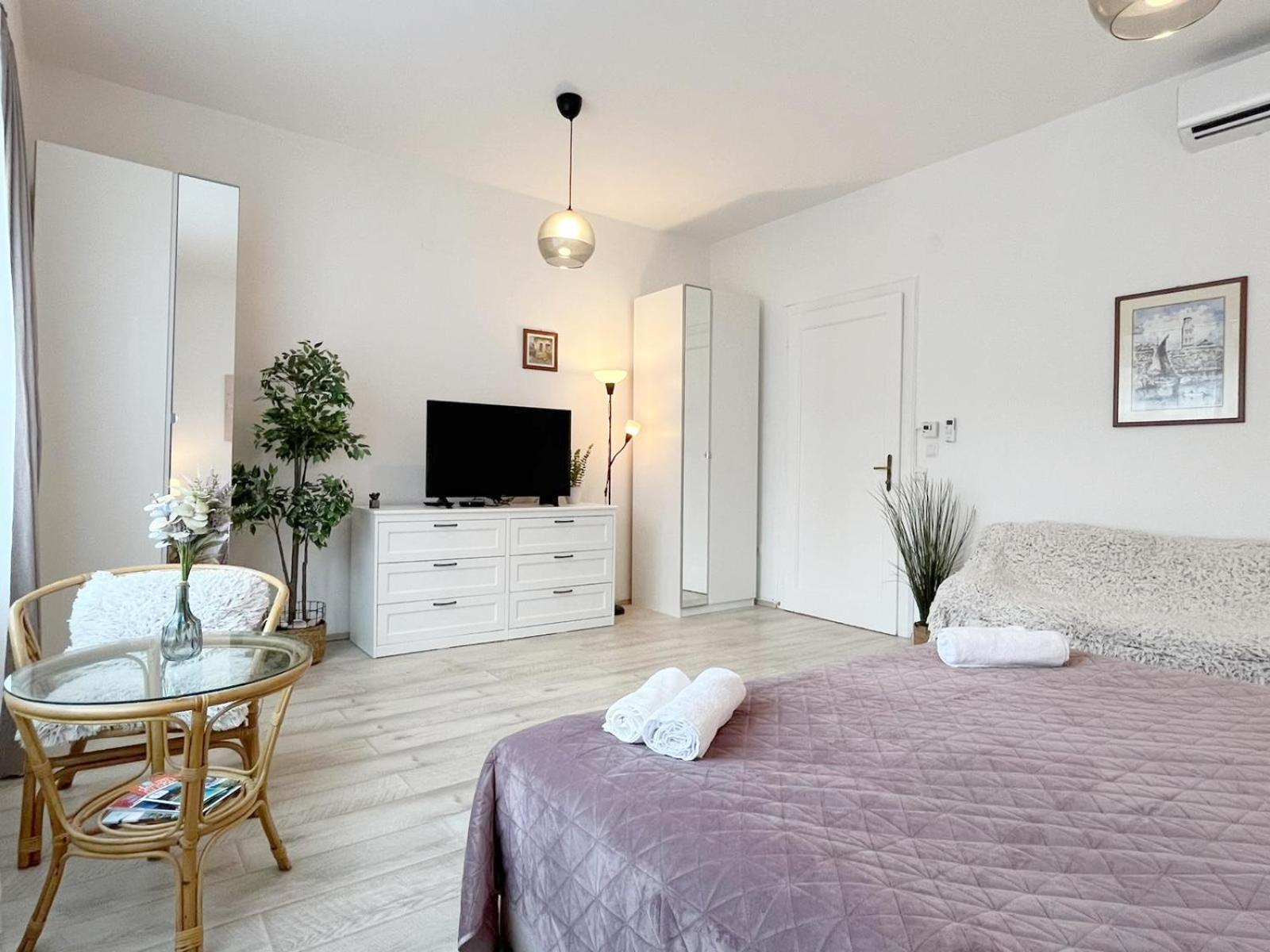 Beautiful Apartment In Center Of Zagreb Buitenkant foto